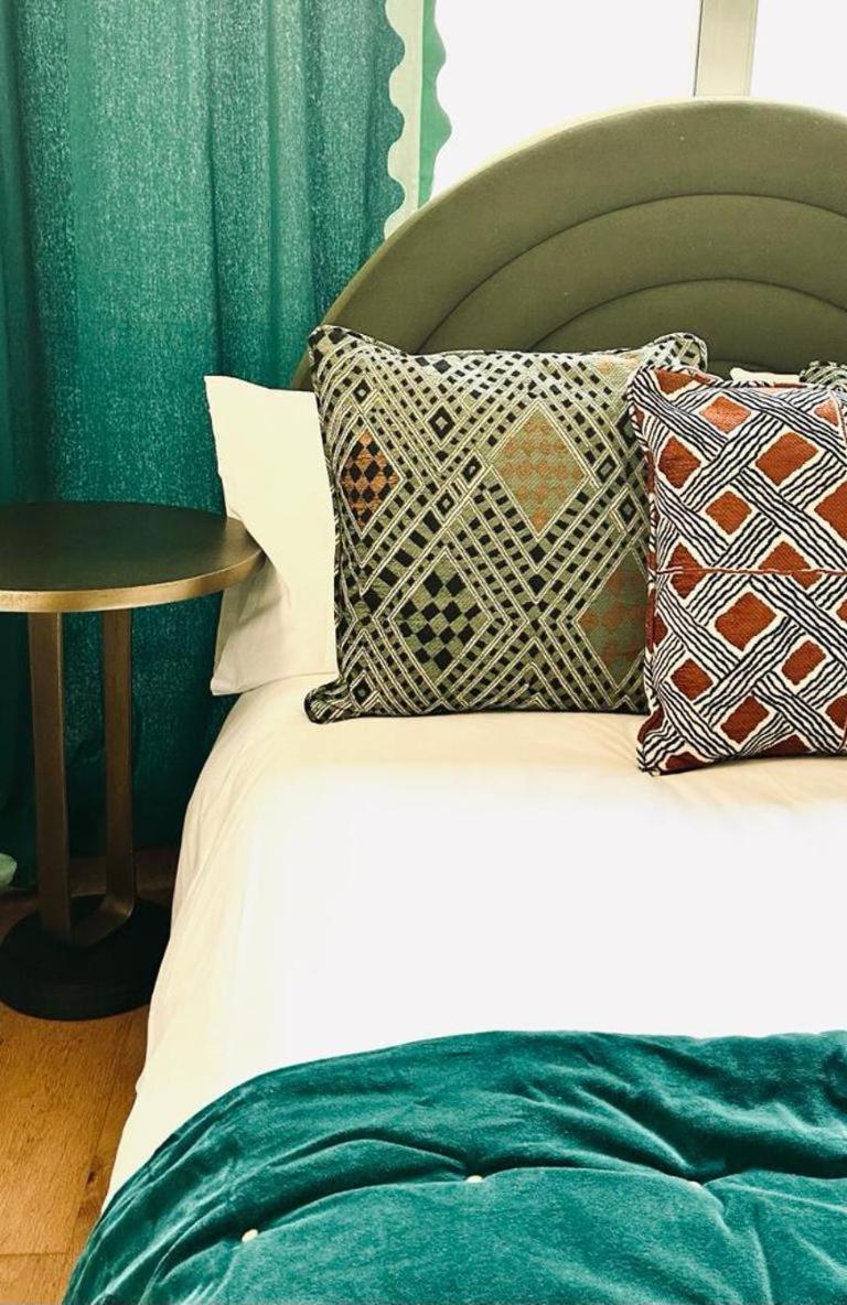 3 Bdrm Notting Hill Mews House - 2 Balconies Casa de férias Londres